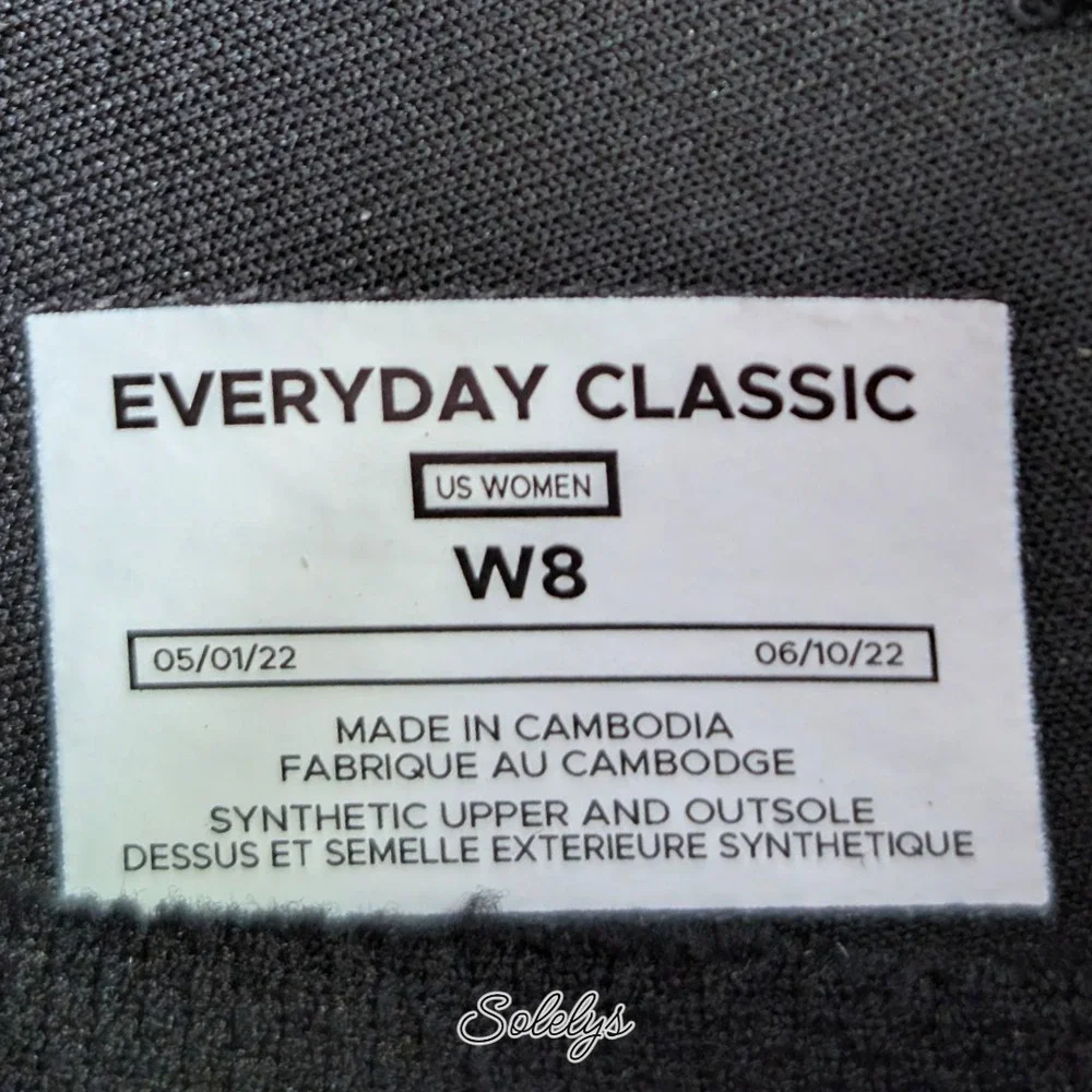 Vessi Everyday Classic Womens 8 Black Vegan Waterproof Dyma-Tex Lace Up Sneaker